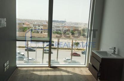 Clinic - Studio - 2 Bathrooms for rent in Sway Mall - Mohamed Naguib Axis - North Investors Area - New Cairo City - Cairo