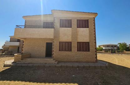 Villa - 3 Bedrooms - 2 Bathrooms for sale in Fayed - El Esmailia
