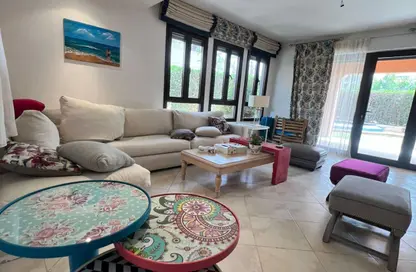 فيلا - 5 غرف نوم - 5 حمامات للايجار في مراسي - سيدي عبد الرحمن - الساحل الشمالي