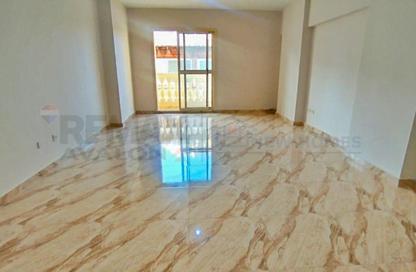 Apartment - 3 Bedrooms - 1 Bathroom for sale in Mostafa Kamel Tunnel - Mustafa Kamel - Hay Sharq - Alexandria