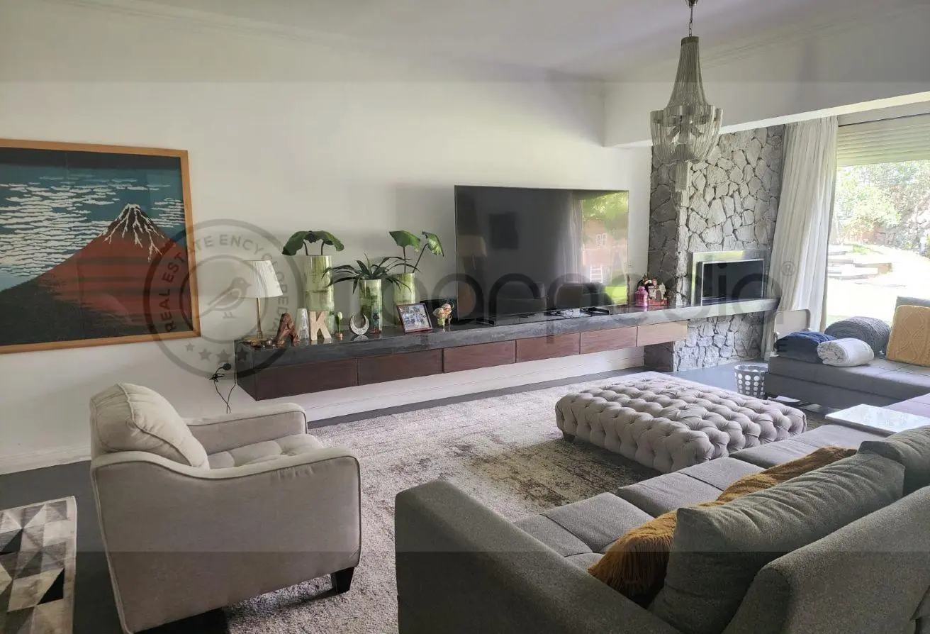 118284383 - Property Main Image