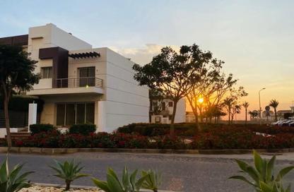 Villa - 5 Bedrooms - 5 Bathrooms for sale in Garden Residence - Hyde Park - New Cairo City - Cairo