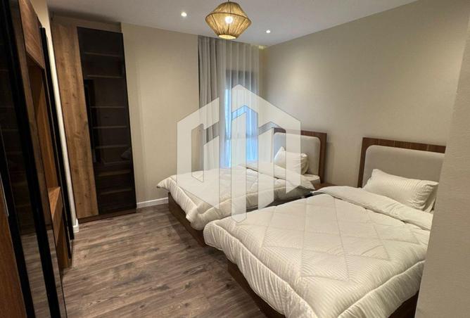 102076034 - Property Image 2