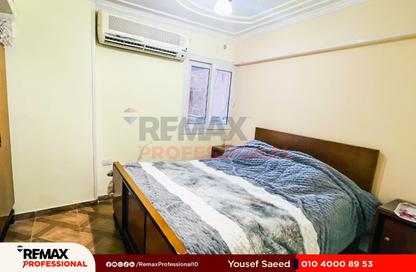 Apartment - 2 Bedrooms - 2 Bathrooms for sale in Al Farek Ismail Srhank St. - Laurent - Hay Sharq - Alexandria