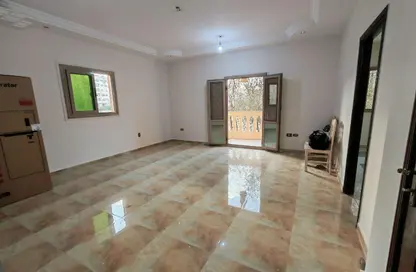 شقة - 3 غرف نوم - 2 حمامات للايجار في شارع الارقم بن أبي الارقم - مدينة المعراج - زهراء المعادي - حي المعادي - القاهرة