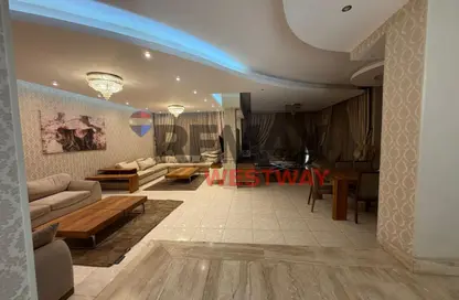 منزل مزدوج - 4 غرف نوم - 4 حمامات للبيع في جرينز - الحي السادس - الشيخ زايد - الجيزة