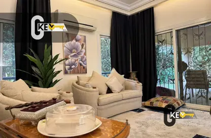 فيلا - 4 غرف نوم - 4 حمامات للايجار في شارع عثمان بن عفان - الرحاب المرحلة الخامسة - الرحاب - مدينة القاهرة الجديدة - القاهرة