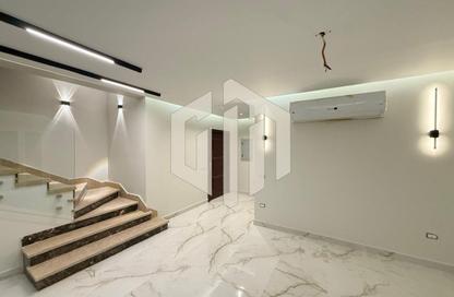 iVilla - 3 Bedrooms - 4 Bathrooms for rent in Mountain View Hyde Park - 5th Settlement Compounds - The 5th Settlement - New Cairo City - Cairo iVilla - 3 Bedrooms - 4 Bathrooms for rent in Mountain View Hyde Park - 5th Settlement Compounds - The 5th Settlement - New Cairo City - Cairo