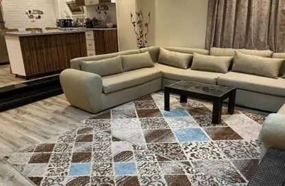 شقة - 2 غرف نوم - 1 حمام للايجار في الشرق للتامين - كمبوندات التجمع الخامس - التجمع الخامس - مدينة القاهرة الجديدة - القاهرة