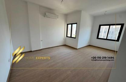 (بنتهاوس  (روف - 3 غرف نوم - 3 حمامات للايجار في مون ريزيدنس - فيفث سكوير - التجمع الخامس - مدينة القاهرة الجديدة - القاهرة