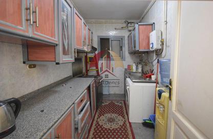 Apartment - 2 Bedrooms - 1 Bathroom for sale in El Montazah - Hay Than El Montazah - Alexandria