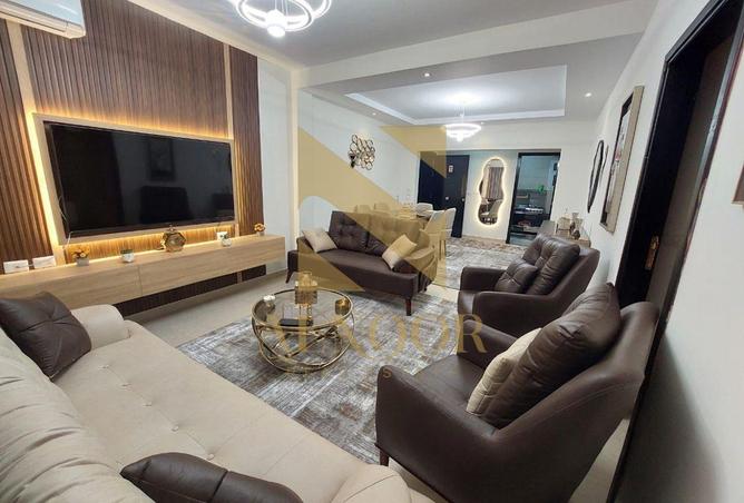 8561501 - Property Image 2