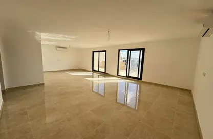 شقة - 3 غرف نوم - 3 حمامات للايجار في مون ريزيدنس - فيفث سكوير - التجمع الخامس - مدينة القاهرة الجديدة - القاهرة