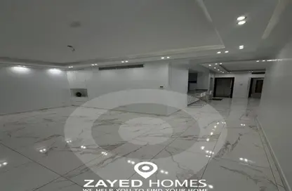 شقة - 3 غرف نوم - 3 حمامات للايجار في ويستاون - كمبوندات الشيخ زايد - الشيخ زايد - الجيزة