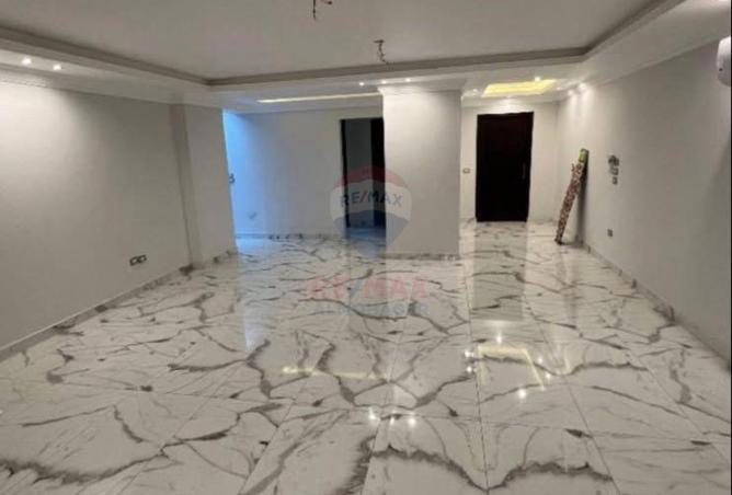 67735930 - Property Image 2