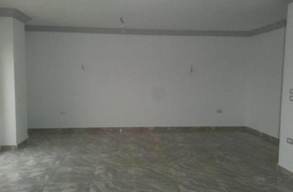 Apartment - 3 Bedrooms - 2 Bathrooms for rent in Zakaria Ahmed St. - El Banafseg 5 - El Banafseg - New Cairo City - Cairo