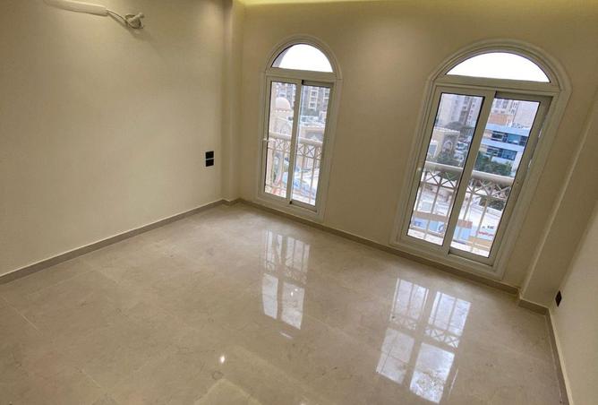 54492071 - صورة العقار 3