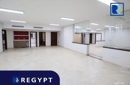 Office Space - 3 Bedrooms - 4 Bathrooms for rent in Street 213 - Degla - Hay El Maadi - Cairo