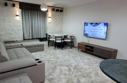 Apartment - 2 Bedrooms - 1 Bathroom for rent in El Rehab Extension - Al Rehab - New Cairo City - Cairo