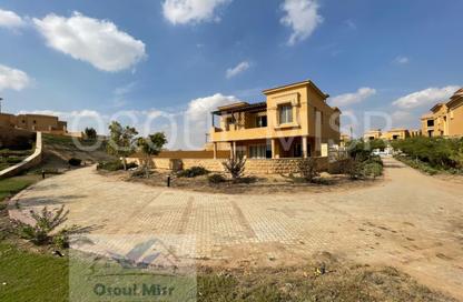 Villa - 4 Bedrooms - 6 Bathrooms for sale in Royal Meadows - Sheikh Zayed Compounds - Sheikh Zayed City - Giza