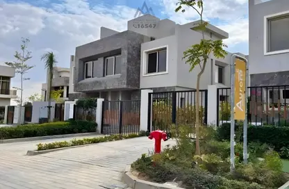 Villa - 4 Bedrooms - 3 Bathrooms for sale in Sun Capital - Fayoum Desert road - 6 October City - Giza