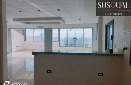 Roof - 3 Bedrooms - 2 Bathrooms for sale in El Yasmeen 8 - El Yasmeen - New Cairo City - Cairo