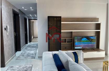 Apartment - 2 - 2 for sale in One Hyde Park - Hyde Park - New Cairo City - Cairo Apartment - 2 - 2 for sale in One Hyde Park - Hyde Park - New Cairo City - Cairo