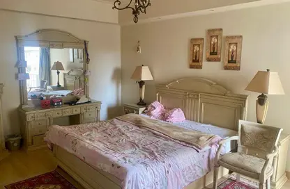 شقة - 3 غرف نوم - 2 حمامات للبيع في حدائق المهندسين - الحي الرابع - الشيخ زايد - الجيزة