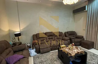 Townhouse - 6 Bedrooms - 4 Bathrooms for sale in Al Khamayel city - Sheikh Zayed Compounds - Sheikh Zayed City - Giza Townhouse - 6 Bedrooms - 4 Bathrooms for sale in Al Khamayel city - Sheikh Zayed Compounds - Sheikh Zayed City - Giza