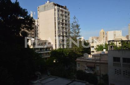 Apartment - 2 Bedrooms - 2 Bathrooms for sale in Mohamed Safwat St. - Kafr Abdo - Roushdy - Hay Sharq - Alexandria