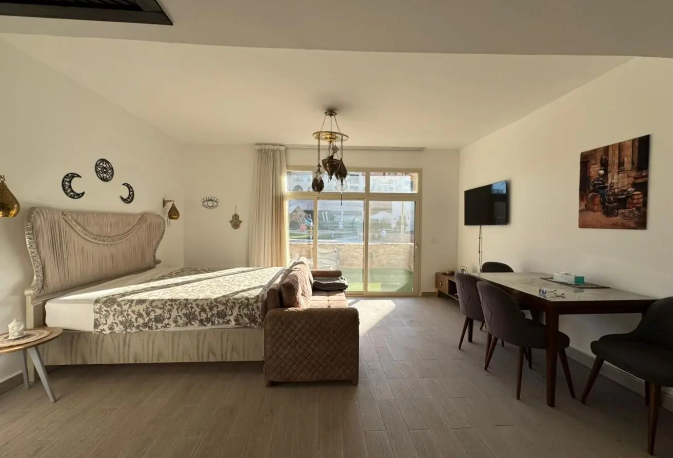 106031301 - Property Main Image