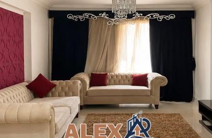 Apartment - 3 Bedrooms - 1 Bathroom for rent in Taha Hamdy St. - Cleopatra - Hay Sharq - Alexandria