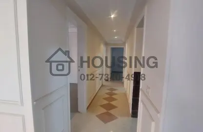 شقة - 3 غرف نوم - 2 حمامات للايجار في الحي الاول - مدينة 6 أكتوبر - الجيزة