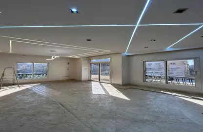 Apartment - 4 Bedrooms - 4 Bathrooms for sale in Street 269 - New Maadi - Hay El Maadi - Cairo