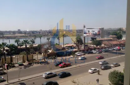 Apartment - 3 Bedrooms - 2 Bathrooms for sale in Cornish El Nile St. - Maadi - Hay El Maadi - Cairo