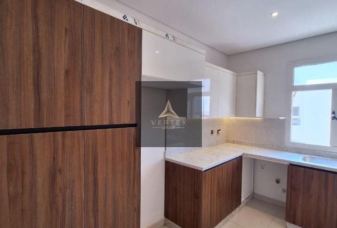 104048333 - Property Image 2