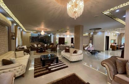 Villa - 5 Bedrooms - 5 Bathrooms for sale in Privado - Madinaty - Cairo