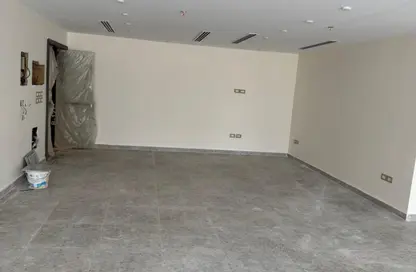 Office Space - 1 Bedroom - 2 Bathrooms for rent in Hyde Park - New Cairo City - Cairo