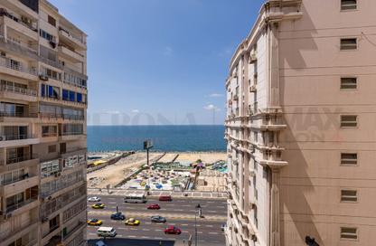 شقة - 3 غرف نوم - 2 حمامات للايجار في شارع بطليموس الفلكي - سابا باشا - حي شرق - الاسكندرية