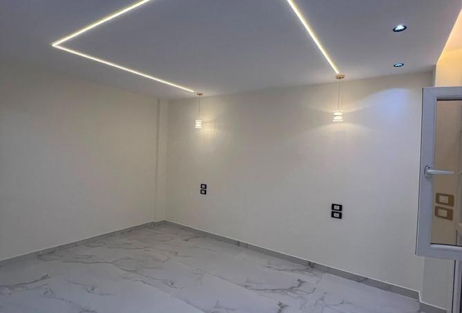 100931294 - Property Image 2