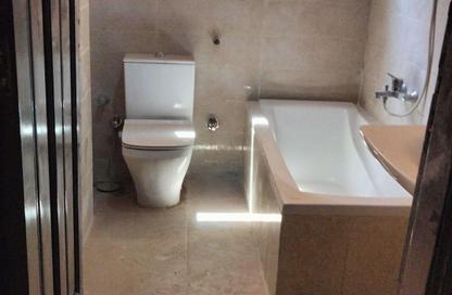 Office Space - 3 Bedrooms - 2 Bathrooms for rent in Mohamed Hassanein Heikal St. - 6th Zone - Nasr City - Cairo