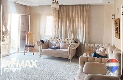 شقة - 3 غرف نوم - 2 حمامات للايجار في الحي الثامن - الشيخ زايد - الجيزة