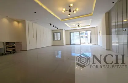 شقة - 3 غرف نوم - 3 حمامات للايجار في كمبوند فيلدج جاردن القطامية - كمبوندات التجمع الخامس - التجمع الخامس - مدينة القاهرة الجديدة - القاهرة