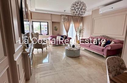 شقة - 3 غرف نوم - 2 حمامات للبيع في فيفث سكوير - التجمع الخامس - مدينة القاهرة الجديدة - القاهرة