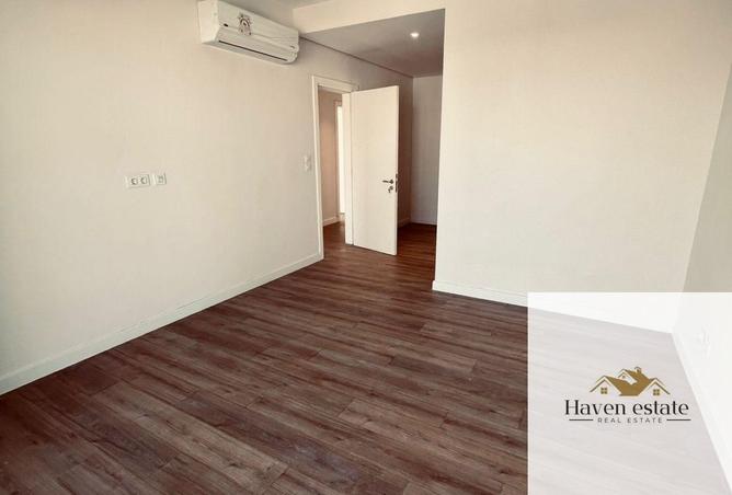 51176052 - Property Image 2