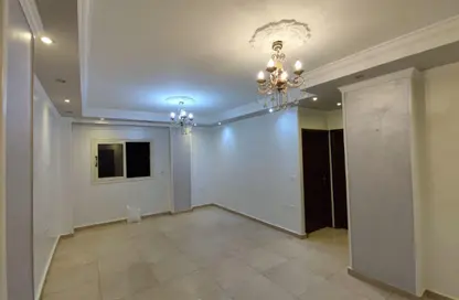 شقة - 2 غرف نوم - 1 حمام للبيع في الحي 300 - التوسعات الشمالية - مدينة 6 أكتوبر - الجيزة