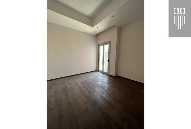 98825691 - Property Image 3