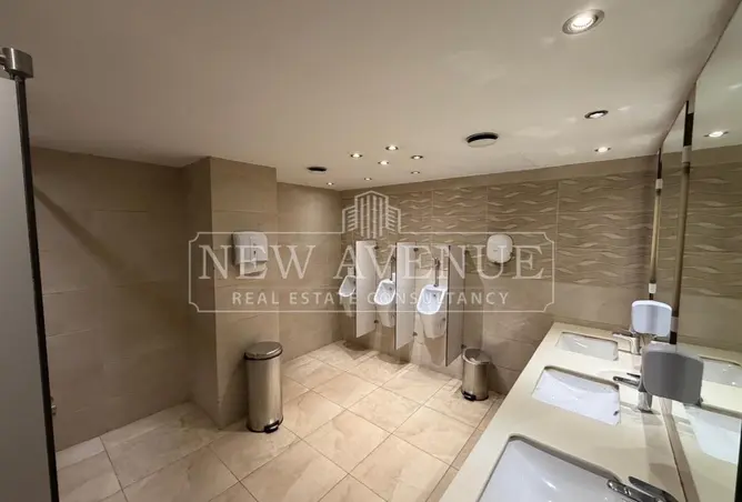 99783918 - Property Image 3