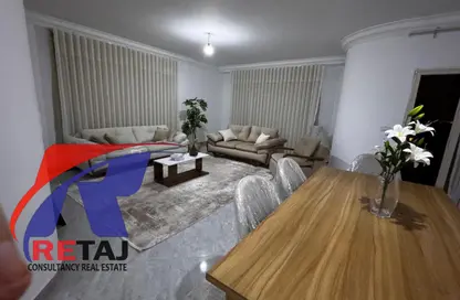 شقة - 3 غرف نوم - 2 حمامات للايجار في المنطقة أ - حى جنوب الاكايمية - مدينة القاهرة الجديدة - القاهرة