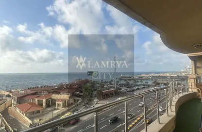 Apartment - 3 Bedrooms - 3 Bathrooms for sale in Saba Basha - Hay Sharq - Alexandria